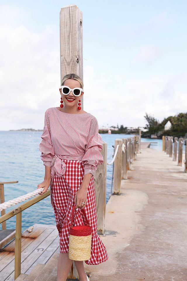 Как носить красную юбку: 80 лучших примеров от фешн-блогеров