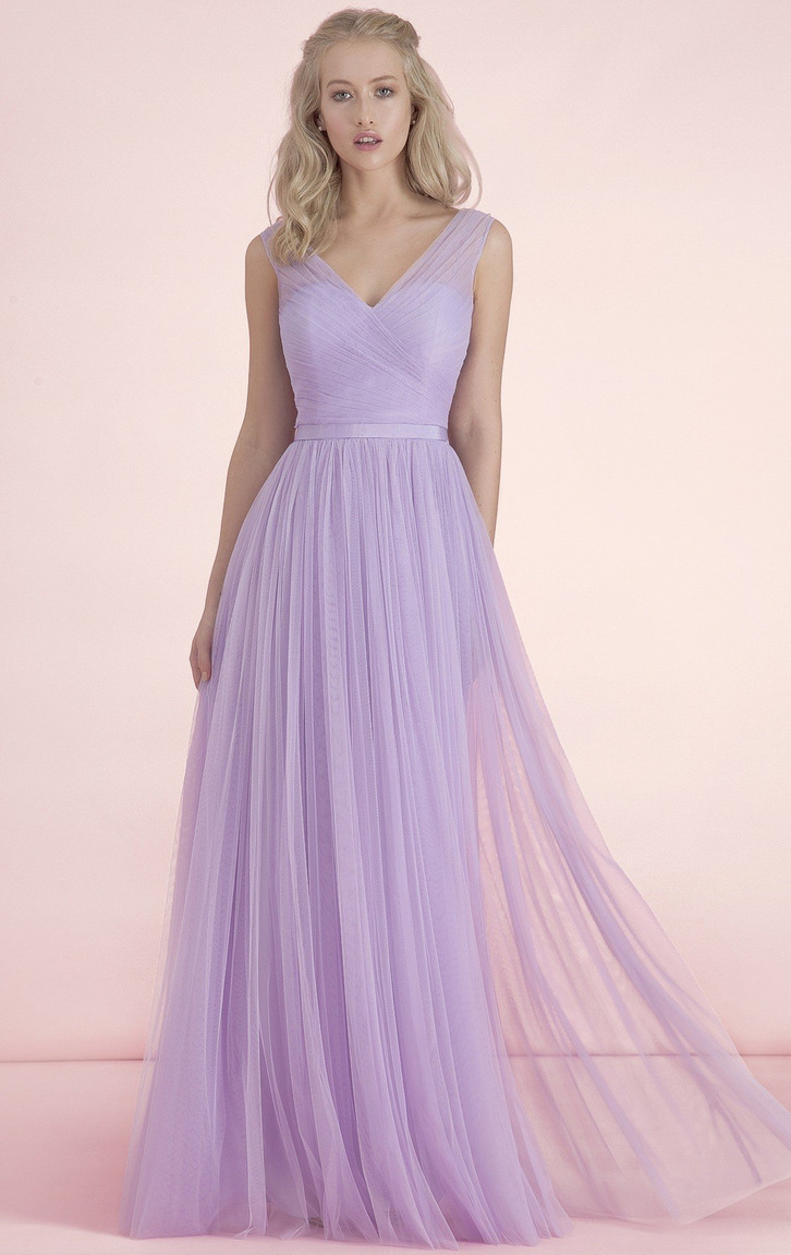 Бело фиолетовое платье