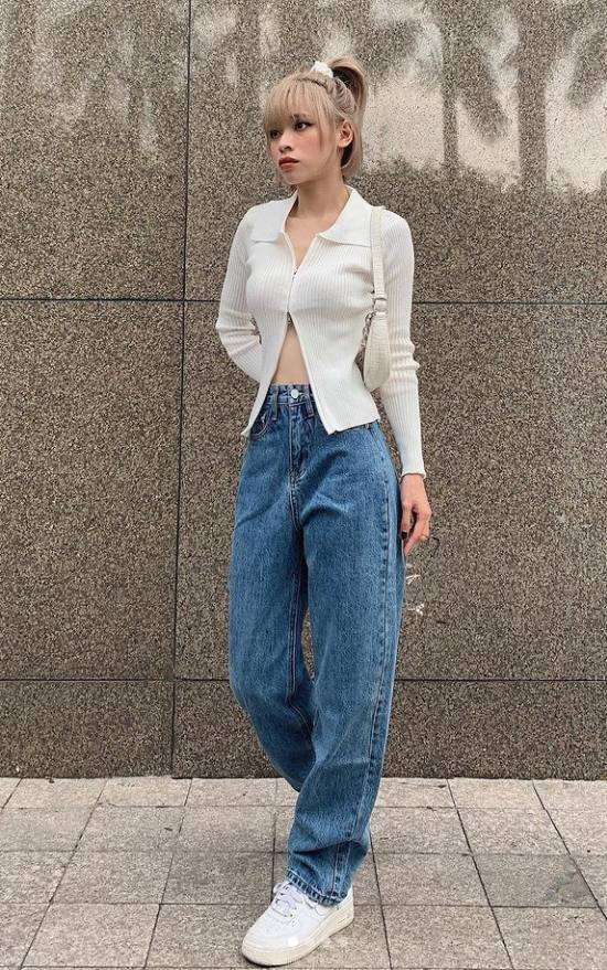 Модные джинсы слоучи 2021. Как носить стильно. Топовые образы