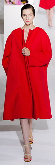 красное пальто