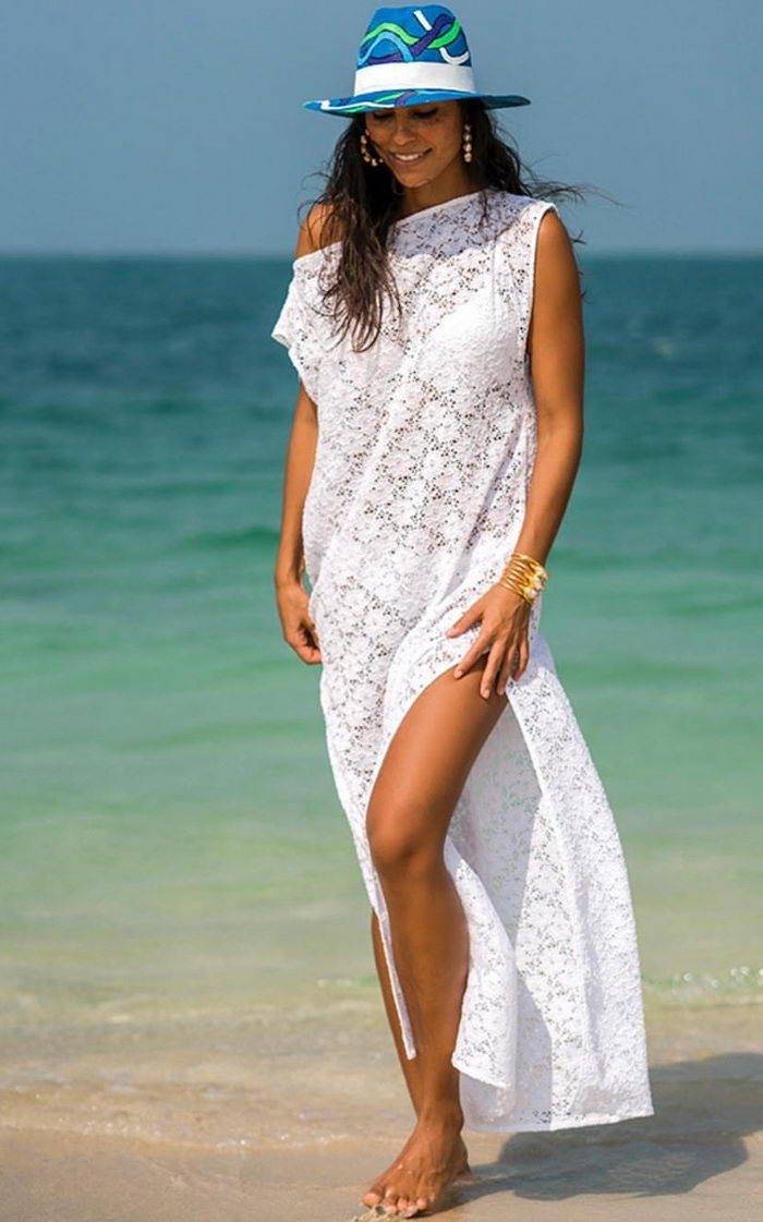 Модель пляжного платья